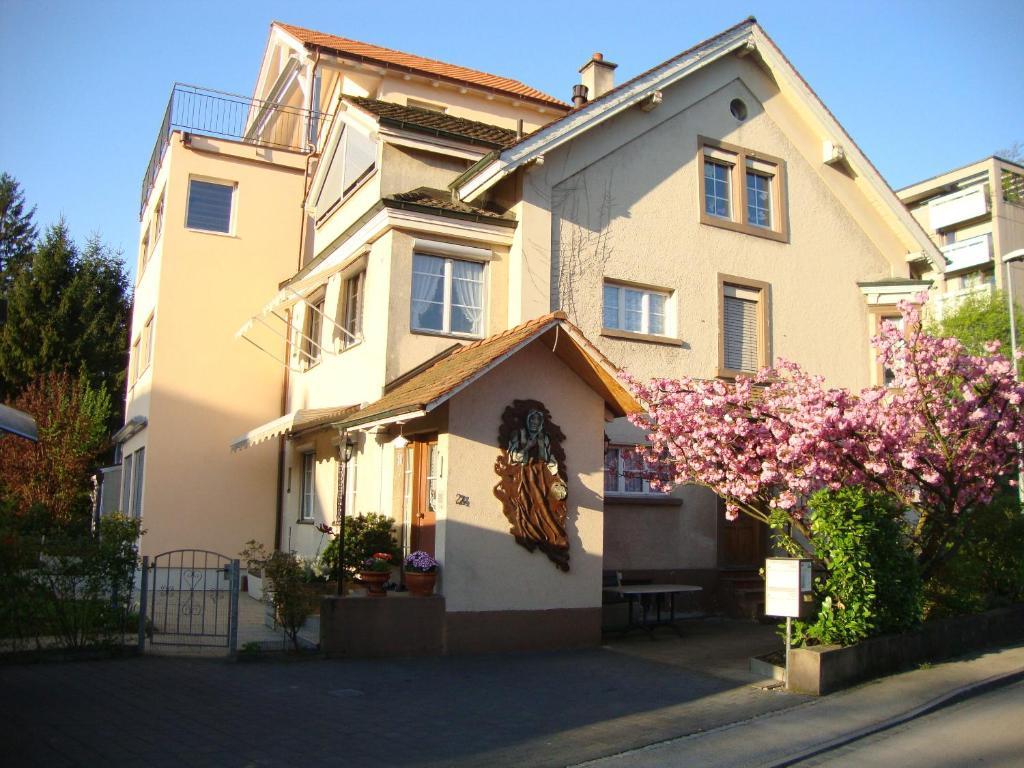 Niros Bed & Breakfast Бирсфельден Экстерьер фото